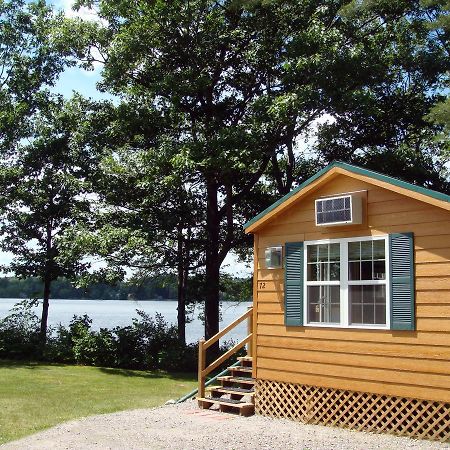Silver Lake Park Campground & Cabins Hotel Belmont Exterior photo
